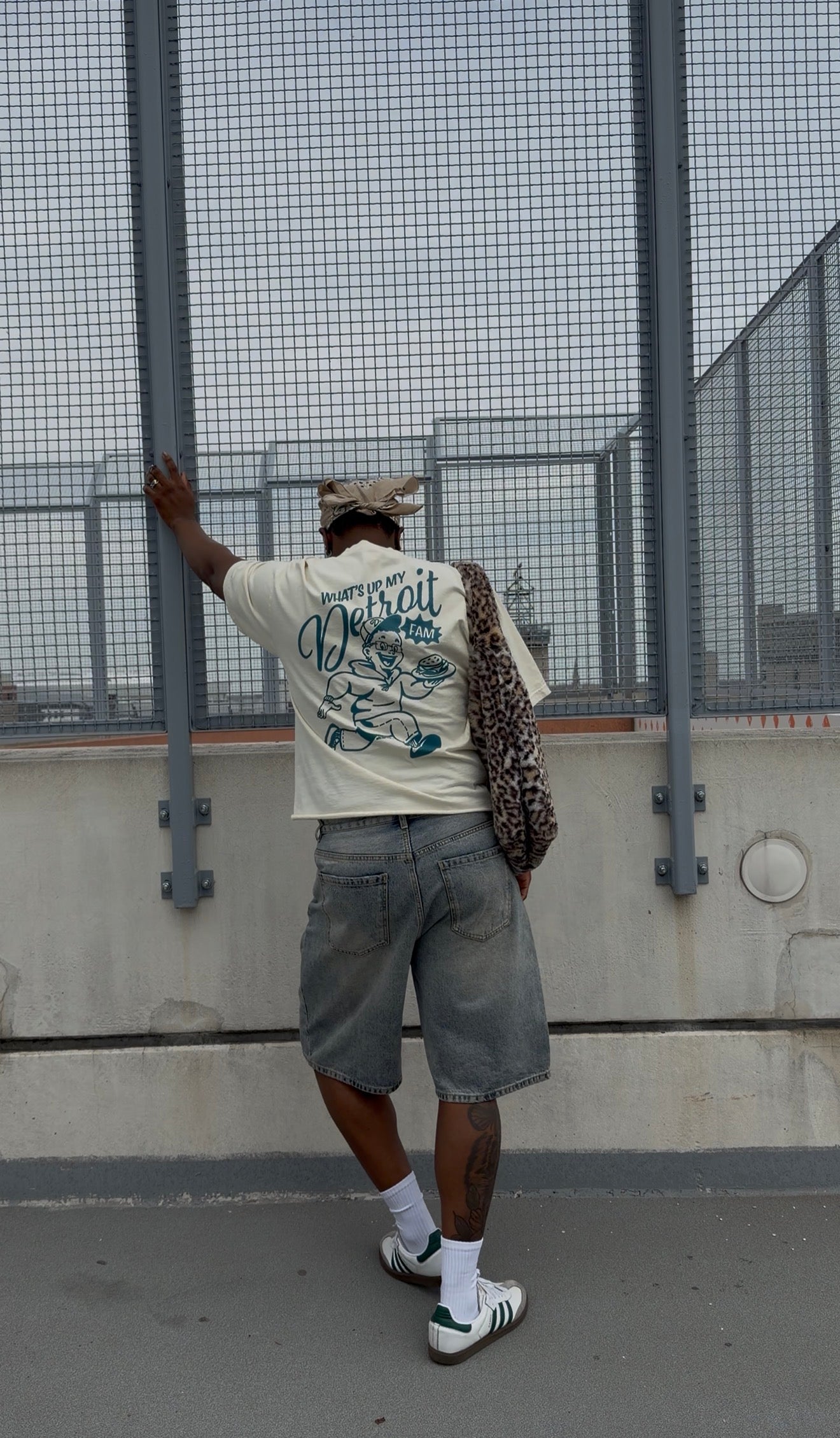 What's Up My Detroit Fam Cropped Shirt - Cream/Blue Green